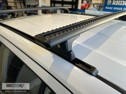Sportz RLT600 Trackmount Black 2 Bar Roof Rack - Image 5