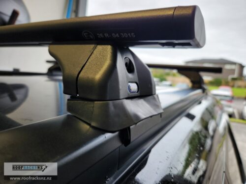 CRUZ Airo Dark Roof Racks - Image 7
