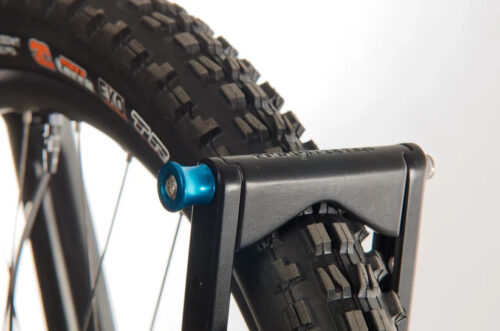 Rocky Mounts AfterParty Swing-Away Platform Hitch Mount Bike Carrier - Image 4