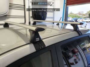 CRUZ Airo Silver Roof Racks