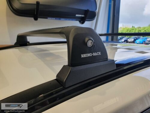 Vortex RVP Black 2 Bar Roof Rack - Image 12