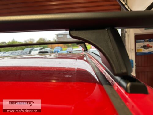 CRUZ Airo Dark Roof Racks - Trackmount - 2 Bars - Image 6
