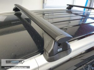 CRUZ Airo Dark Roof Racks