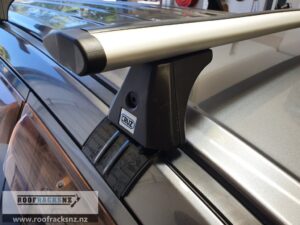 CRUZ Airo Silver Roof Racks