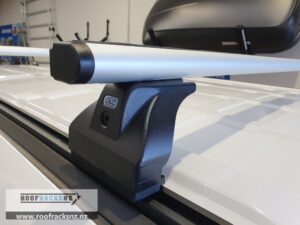 CRUZ Commercial Aluminium Silver - 2 Bars - Trackmount