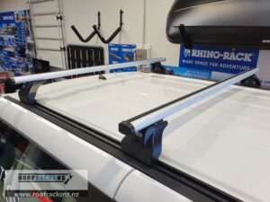 CRUZ Commercial Aluminium Silver - 2 Bars - Trackmount