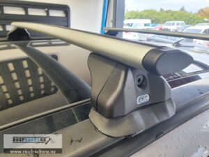 CRUZ Airo Silver Roof Racks