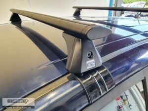 CRUZ Airo Dark Roof Racks