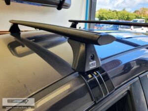 CRUZ Airo Dark Roof Racks