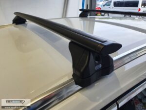 CRUZ Airo Dark Roof Racks