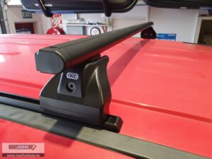 CRUZ Commercial Aluminium Dark - 2 Bars - Trackmount