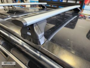CRUZ Airo Silver Roof Racks