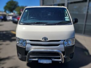 Toyota Hiace ZL (2005-19) - NZ Made 76mm Alloy Nudge Bar